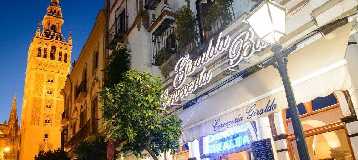 Comer en el barrio de Santa Cruz