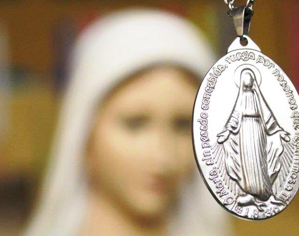 Virgen de la Medalla Milagrosa en Sevilla