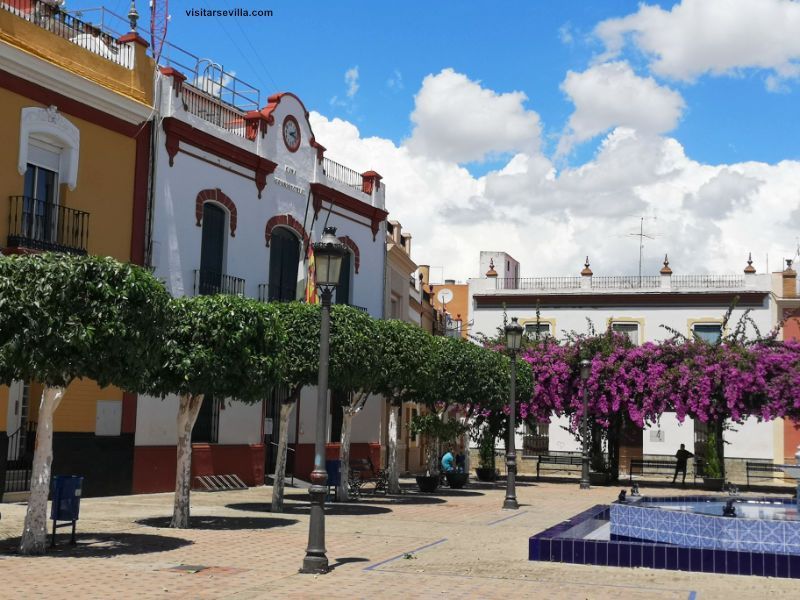 La Algaba, Sevilla. Monumentos, alrededores, fiestas