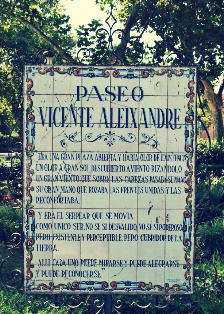 Paseo dedicado a Vicente Aleixandre en los Jardines del Cristina