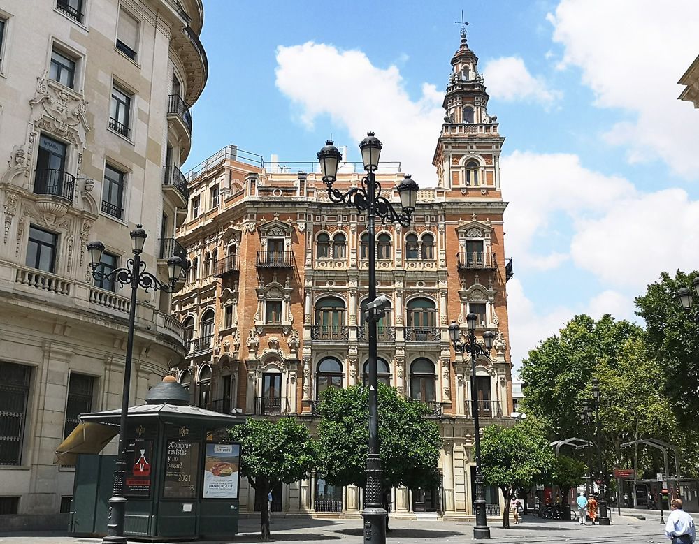 Visitar La La Plaza Nueva De Sevilla Plaza Nueva Y Edificio Del Visitar La La Plaza Nueva De Sevilla Plaza Nueva Y Edificio Del