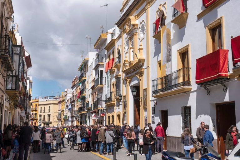 Visitar El Barrio De Triana En Sevilla Visitas Guiadas Qu Ver En Triana visitar-el-barrio-de-triana-en-sevilla-visitas-guiadas-qu-ver-en-triana
