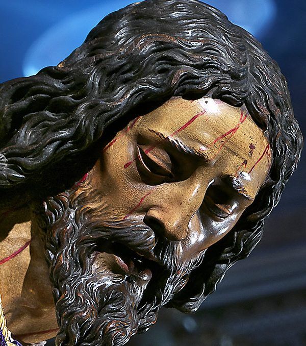 Visitar un taller de imaginería en Sevilla