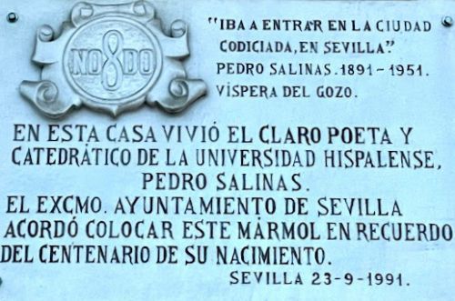 Placa dedicada a Pedro Salinas en Sevilla