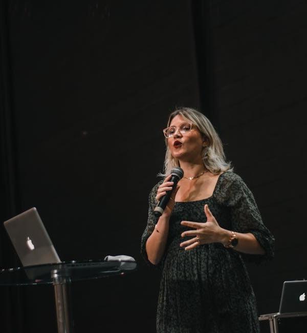 Conferenciantes y ponentes en Sevilla