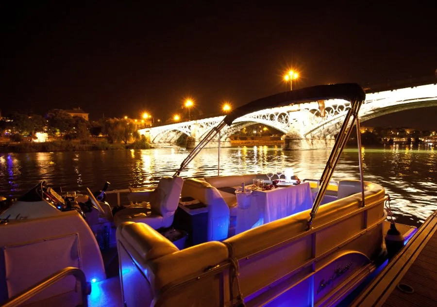 Bateau privé romantique sur le Guadalquivir à Séville